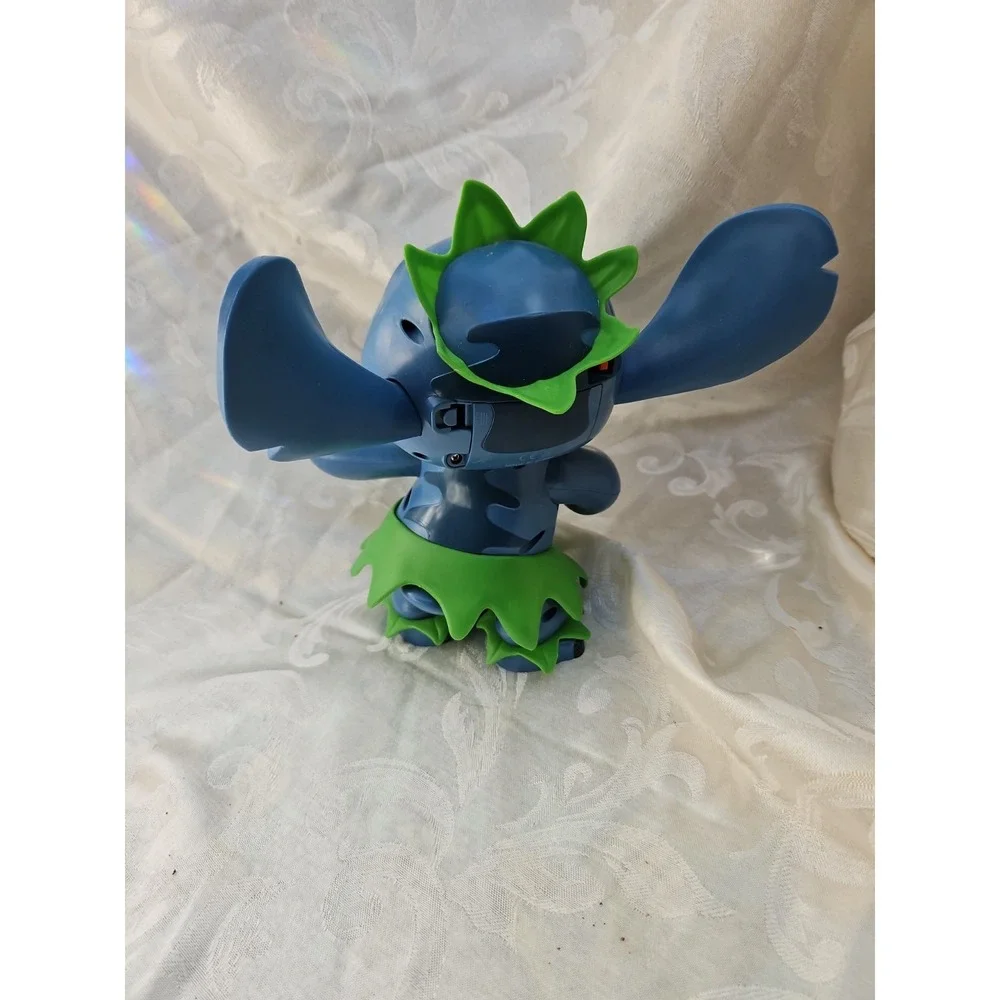 3 Disney Lilo & Stitch Figures Dancing 8